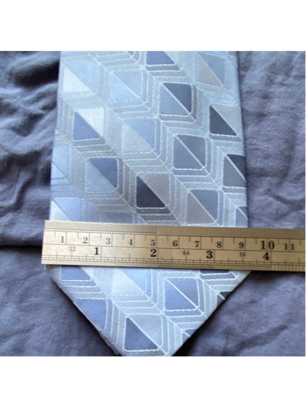 Covington 100% Silk Woven Tie Light Blue Silver Geometric Pointed One Size - Picture 6 of 6